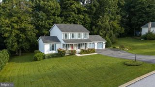 73 WOODLAND DR, Shrewsbury, PA 17361