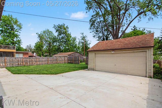 18844 Bretton Drive, Detroit, MI 48223