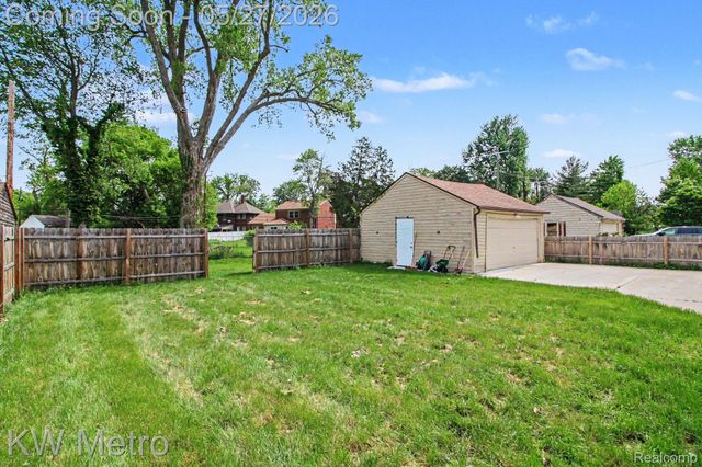 18844 Bretton Drive, Detroit, MI 48223