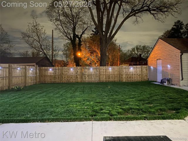 18844 Bretton Drive, Detroit, MI 48223
