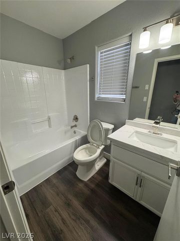 4339 Coyote Crest Court, Las Vegas, NV 89147