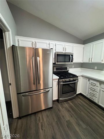 4339 Coyote Crest Court, Las Vegas, NV 89147
