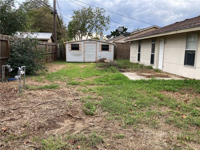 1620 Cheyenne St, Portland, TX 78374