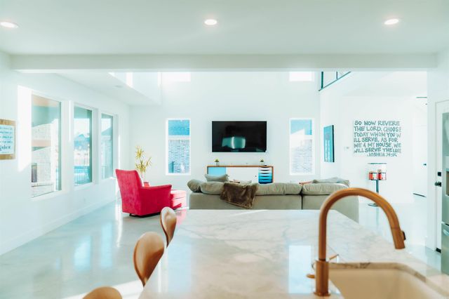 7800 South Shoreline Blvd, Benton, AR 72019