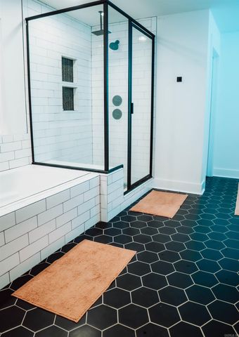 7800 South Shoreline Blvd, Benton, AR 72019