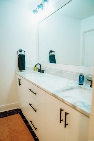 7800 South Shoreline Blvd, Benton, AR 72019