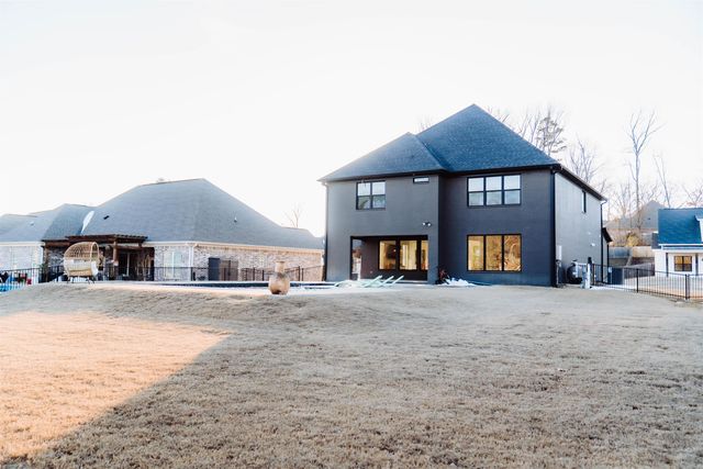 7800 South Shoreline Blvd, Benton, AR 72019