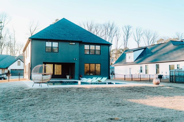 7800 South Shoreline Blvd, Benton, AR 72019