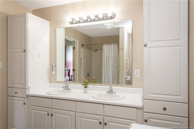 2923 Rosecroft Drive, Fayetteville, NC 28304