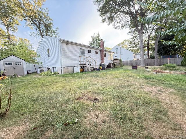 133 Moriches Avenue, Mastic, NY 11950