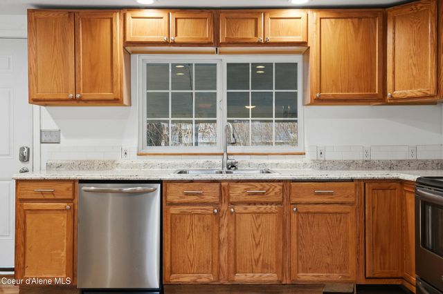 714 W Davidson Ave, Coeur D'alene, ID 83814