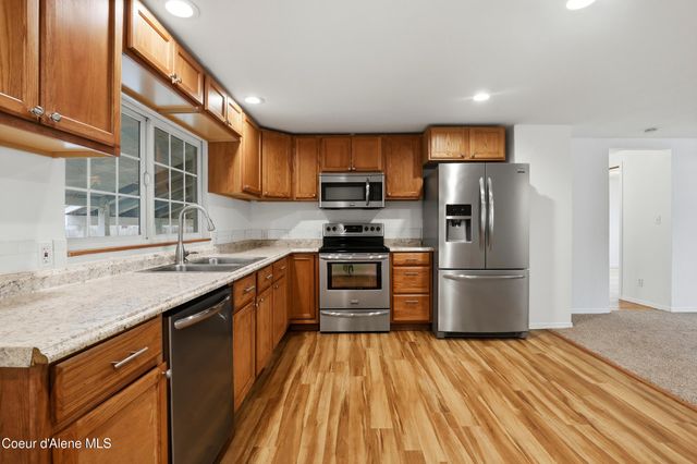 714 W Davidson Ave, Coeur D'alene, ID 83814