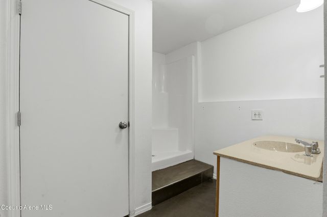 714 W Davidson Ave, Coeur D'alene, ID 83814