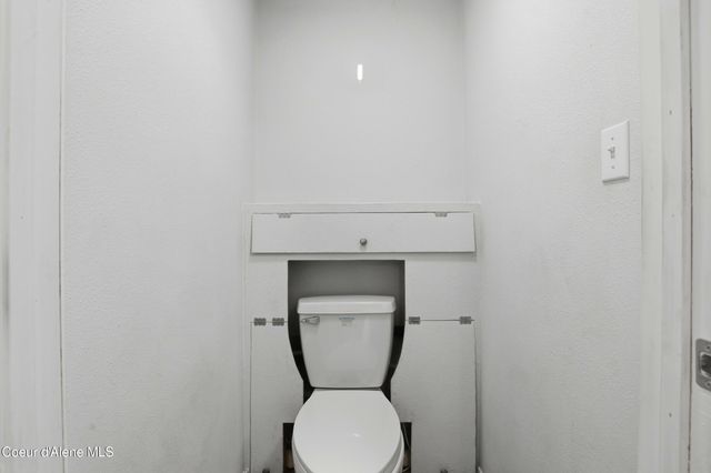 714 W Davidson Ave, Coeur D'alene, ID 83814