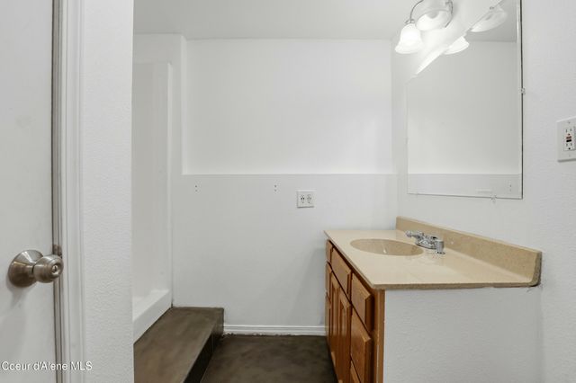 714 W Davidson Ave, Coeur D'alene, ID 83814