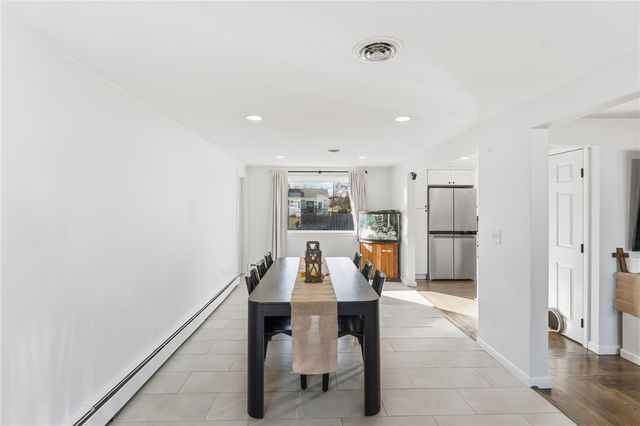 85 Union Avenue, Warwick, RI 02889