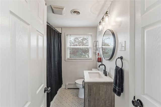 85 Union Avenue, Warwick, RI 02889