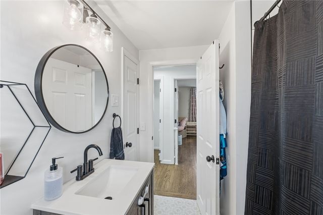 85 Union Avenue, Warwick, RI 02889