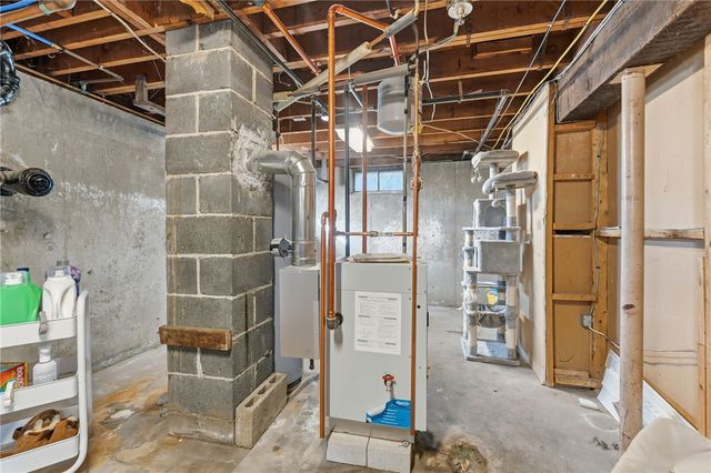 85 Union Avenue, Warwick, RI 02889