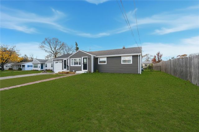 85 Union Avenue, Warwick, RI 02889