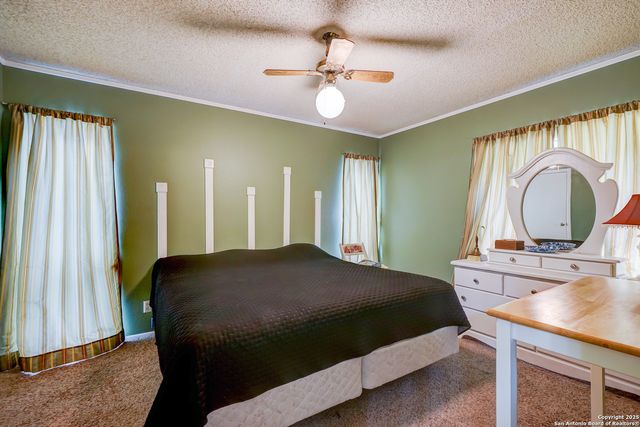 3706 Petry Dr, Kirby, TX 78219