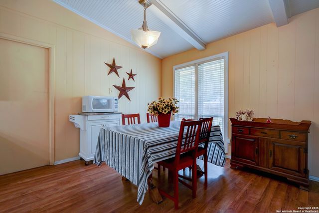 3706 Petry Dr, Kirby, TX 78219