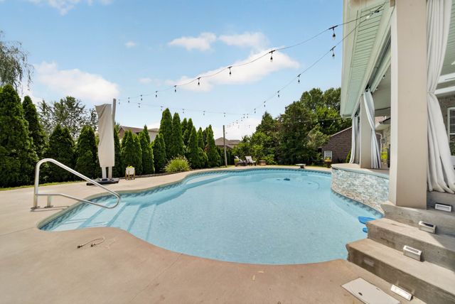 105 Beacon Light Cv, Hendersonville, TN 37075