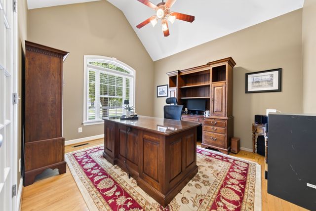 105 Beacon Light Cv, Hendersonville, TN 37075