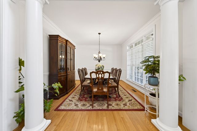 105 Beacon Light Cv, Hendersonville, TN 37075