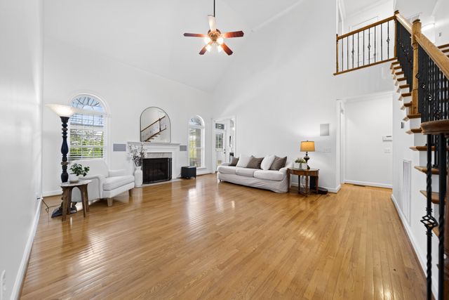 105 Beacon Light Cv, Hendersonville, TN 37075