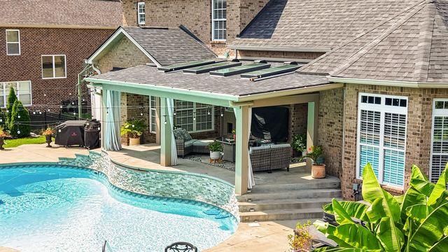 105 Beacon Light Cv, Hendersonville, TN 37075
