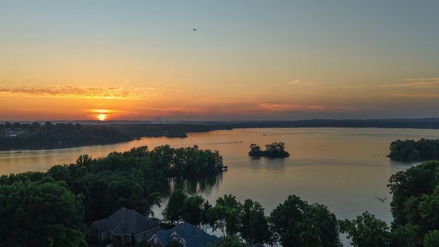 105 Beacon Light Cv, Hendersonville, TN 37075