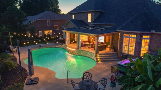 105 Beacon Light Cv, Hendersonville, TN 37075