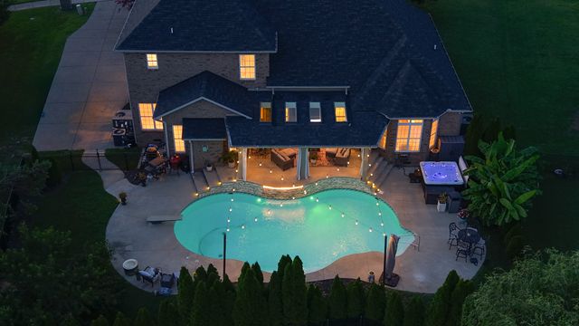 105 Beacon Light Cv, Hendersonville, TN 37075