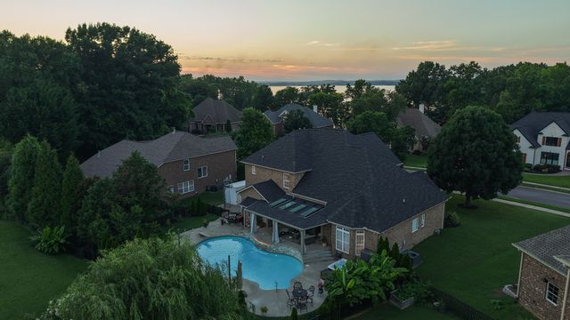 105 Beacon Light Cv, Hendersonville, TN 37075