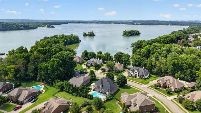105 Beacon Light Cv, Hendersonville, TN 37075