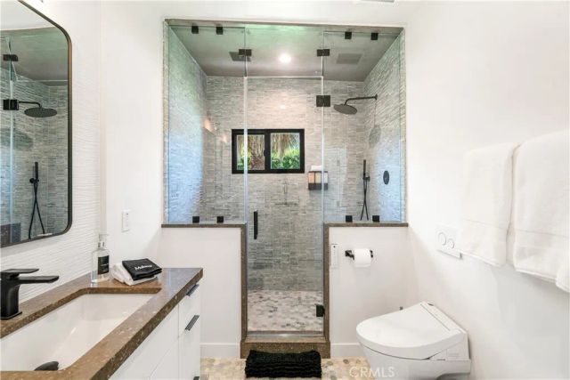 1995 N San Clemente Road, Palm Springs, CA 92262