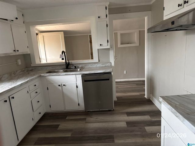 534 1ST STREET SW, Graysville, AL 35073