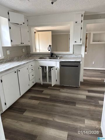 534 1ST STREET SW, Graysville, AL 35073