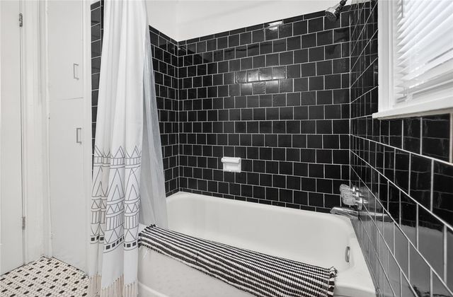 626 Robert Dr, Corpus Christi, TX 78412