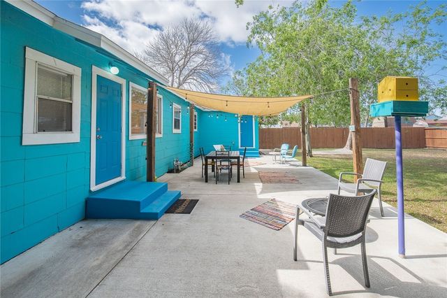 626 Robert Dr, Corpus Christi, TX 78412