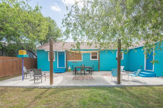 626 Robert Dr, Corpus Christi, TX 78412