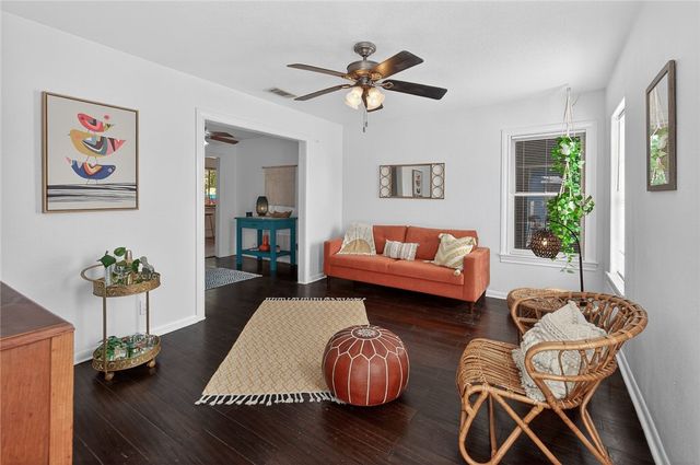 626 Robert Dr, Corpus Christi, TX 78412