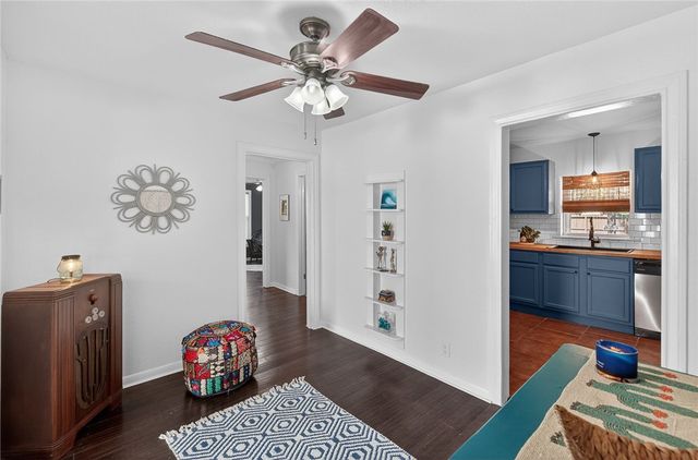 626 Robert Dr, Corpus Christi, TX 78412