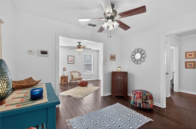 626 Robert Dr, Corpus Christi, TX 78412