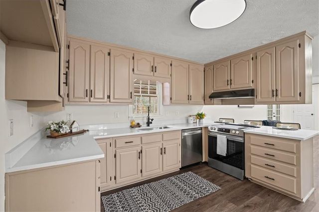 3308 WILDWOOD SW Drive, Marietta, GA 30060