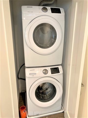 40 Fisher Ave 101, Boston, MA 02120