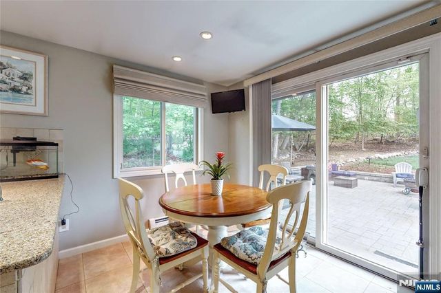 50 Seminole Avenue, Oakland, NJ 07436