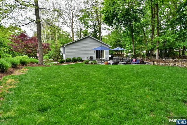 50 Seminole Avenue, Oakland, NJ 07436