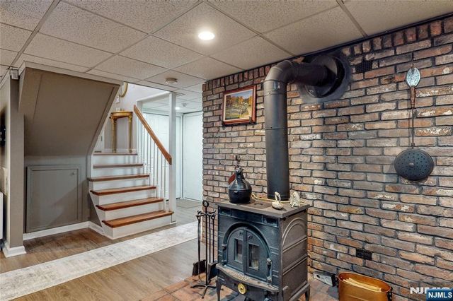 50 Seminole Avenue, Oakland, NJ 07436